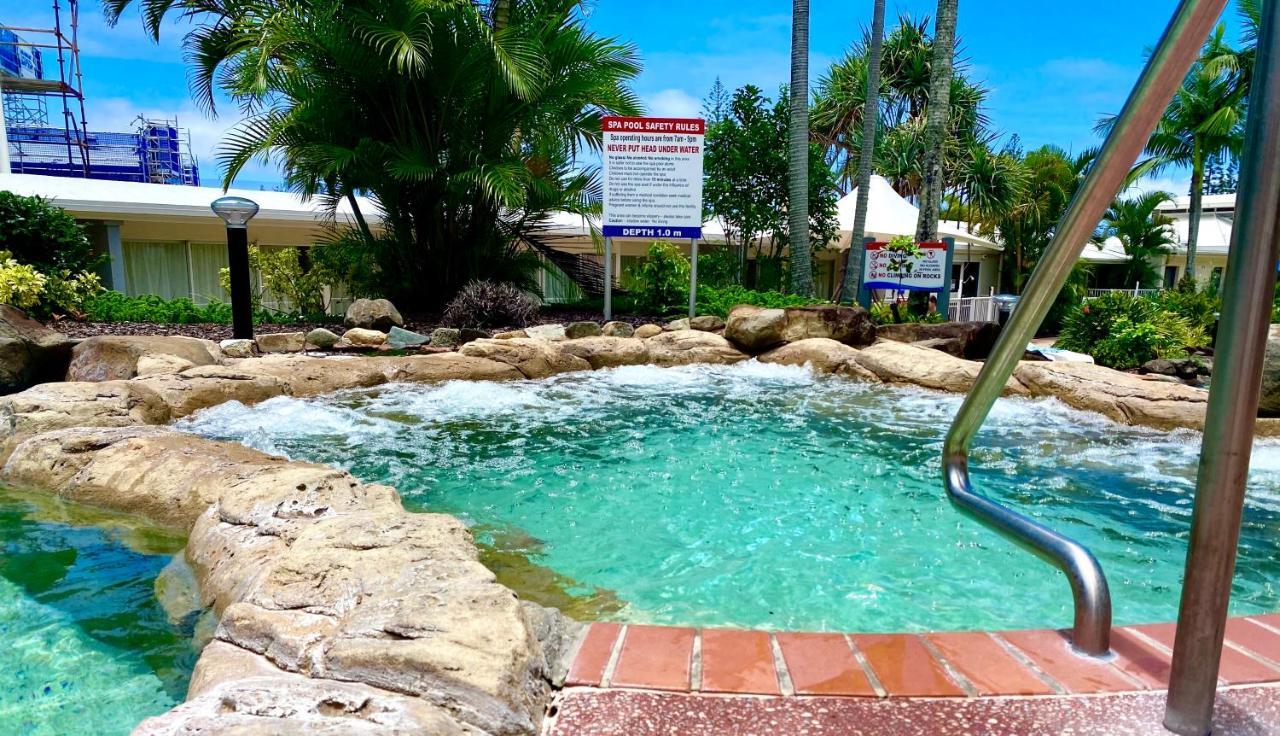 Resort Queen Studio At Alex Beach Resort Alexandra Headland Ngoại thất bức ảnh